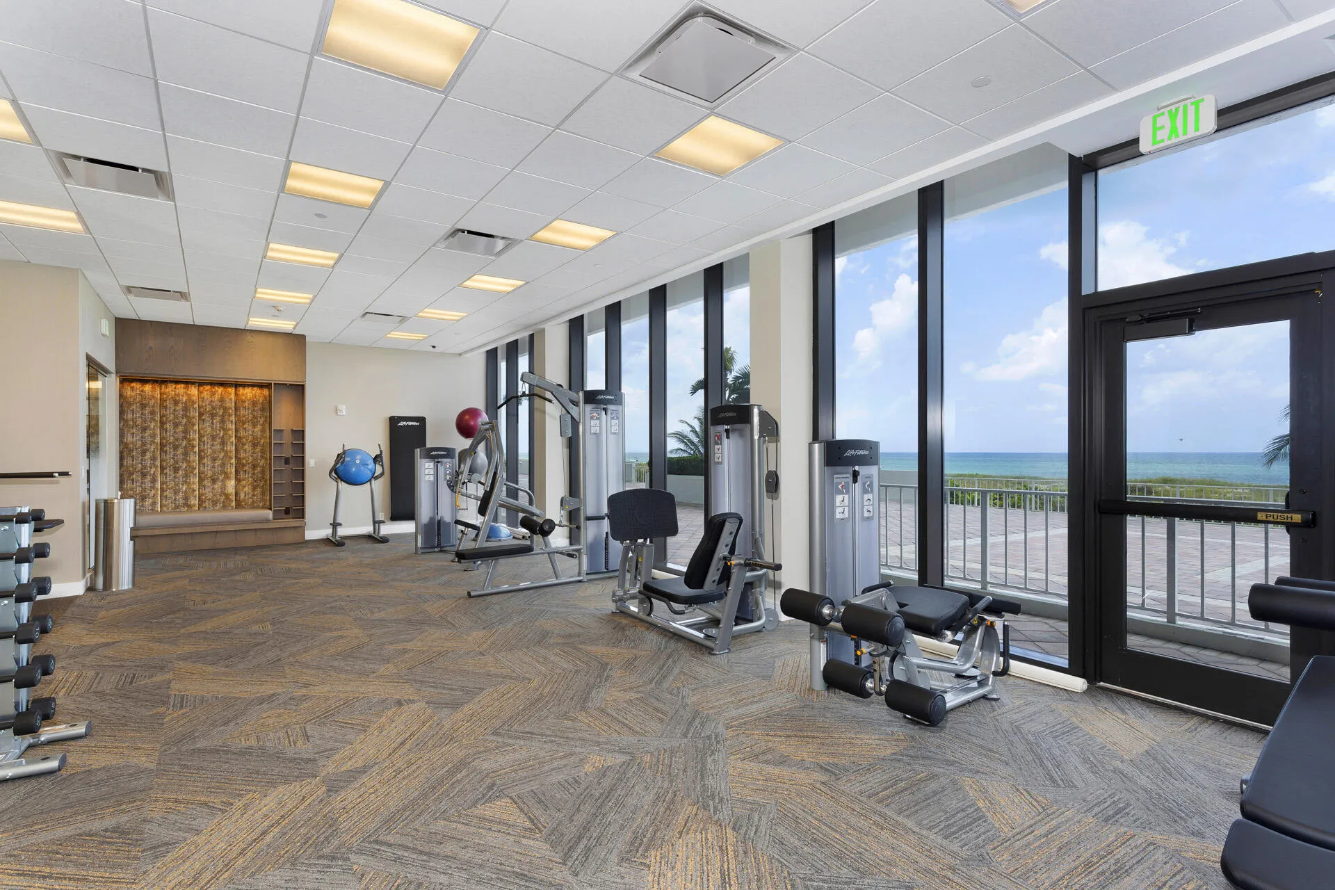 GYM AND VIEW