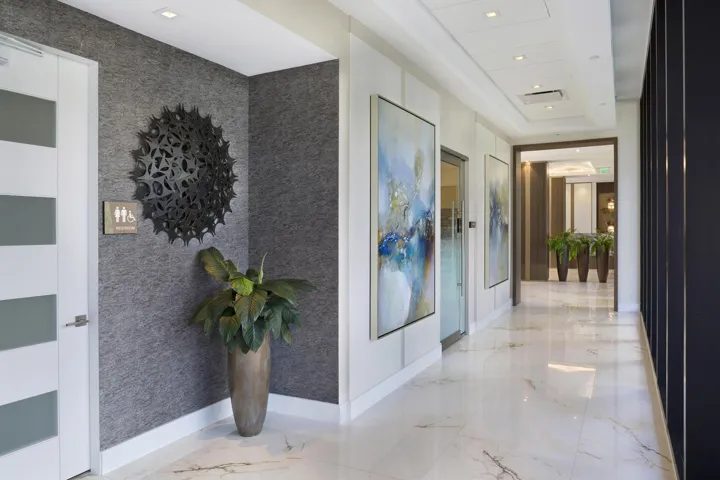 HALLWAY TO LOBBY
