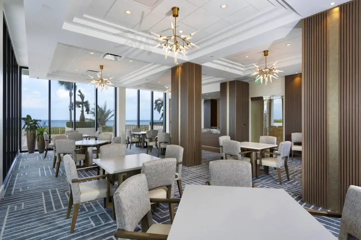 CLUB ROOM