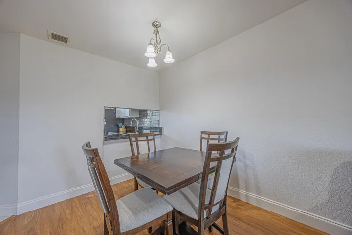 153A0084-HDR