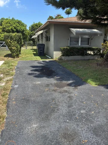 Front Driveway Parking Space