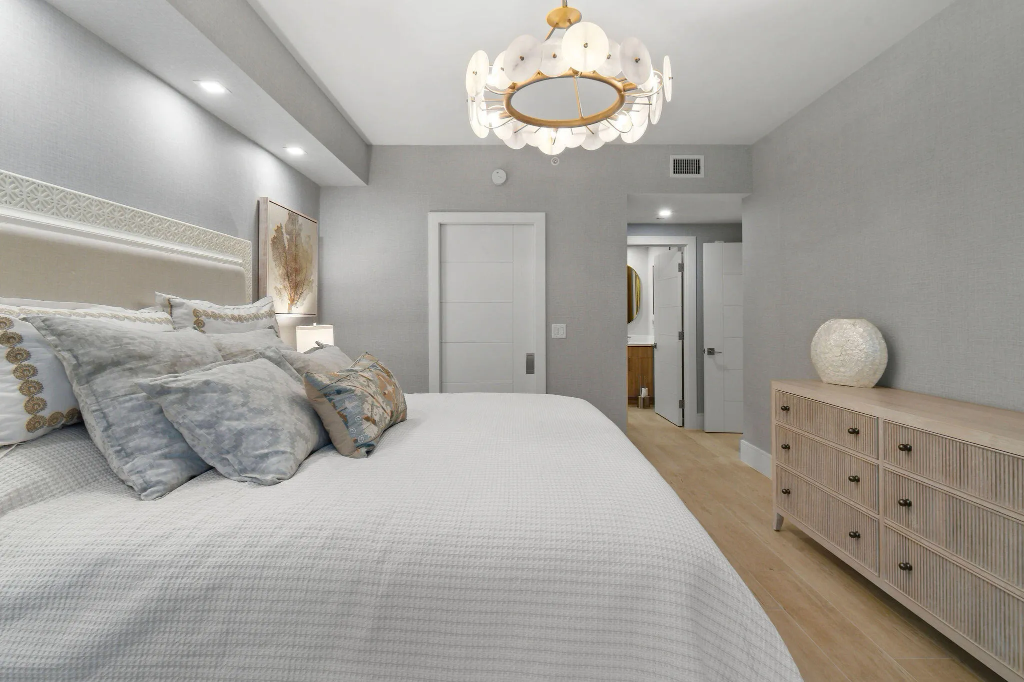2nd master bedroom with entrance to terrace
