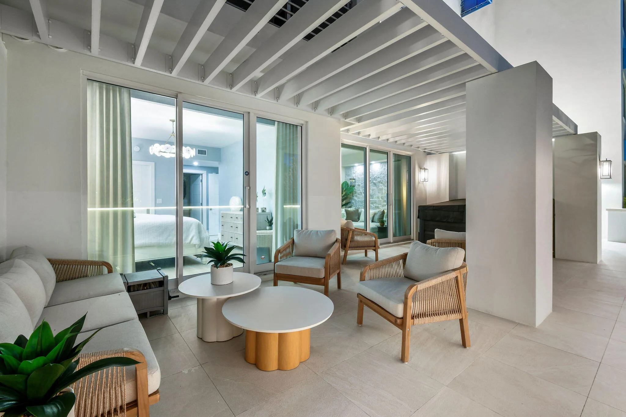 Terrace with Your own personal Hot Tub