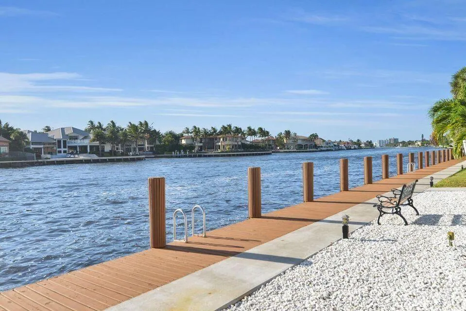 Common Dock
