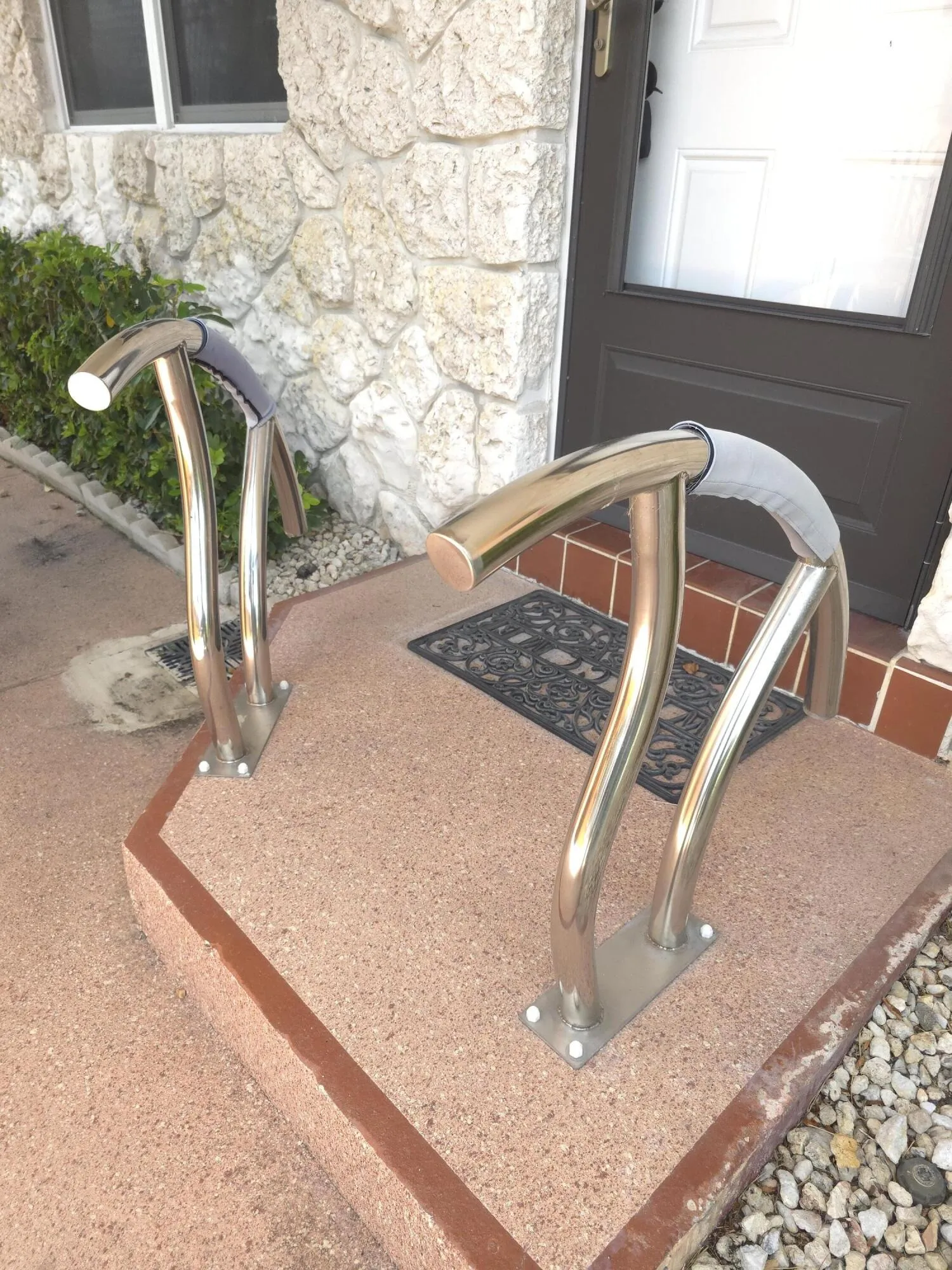These entry stabilizers are easily removed if this feature is not needed.