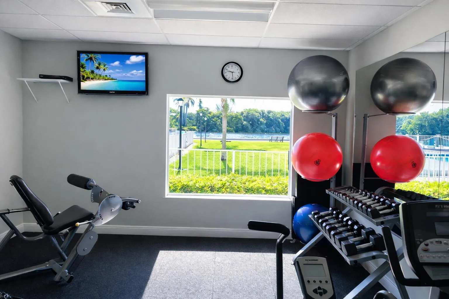Colonial Club Clubhouse Gym