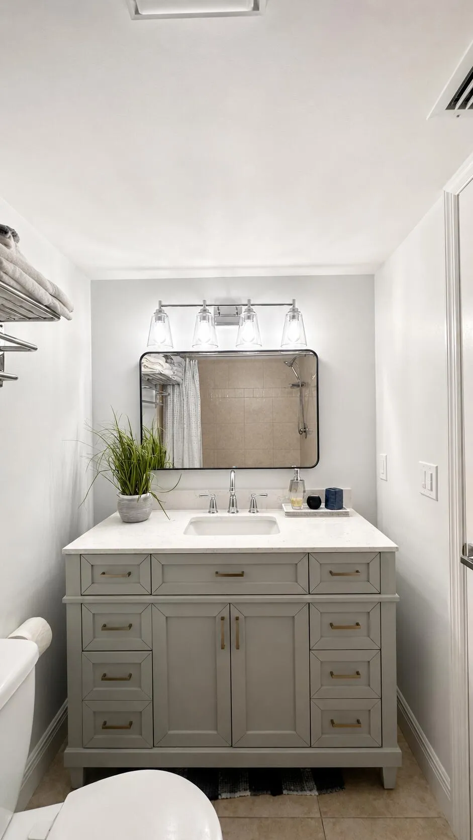 PRIMAARY BATHROOM