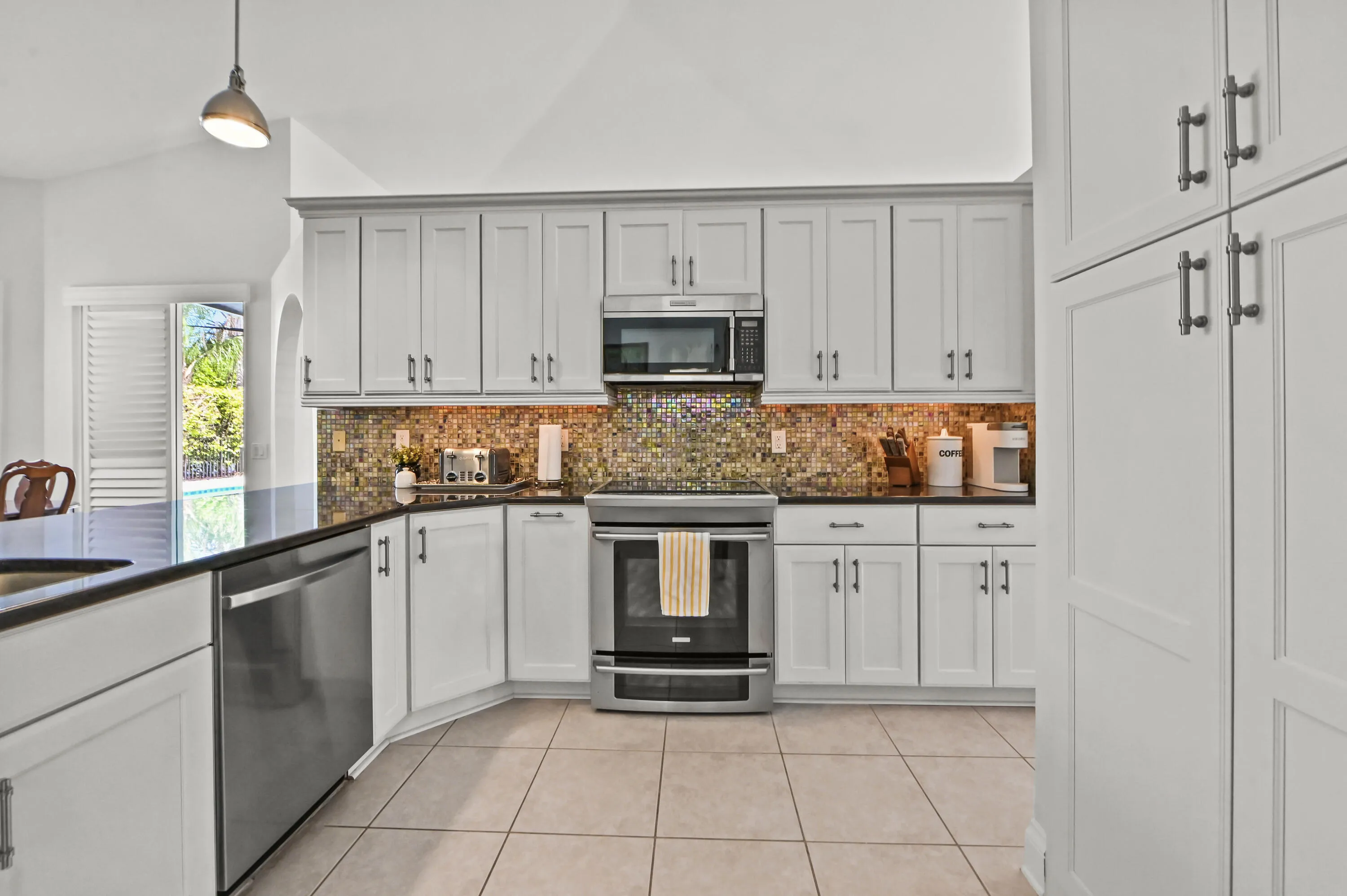 20 Kitchen 04