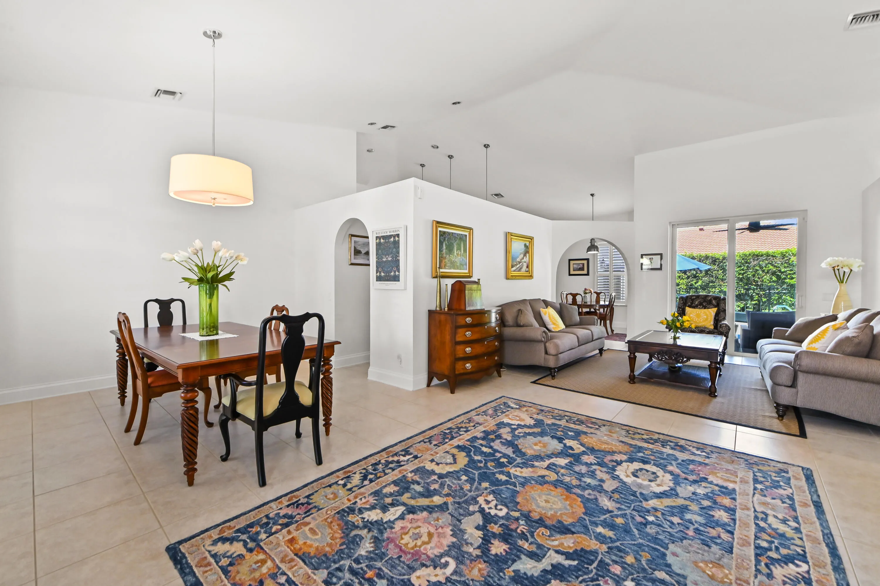 06 Living room 02