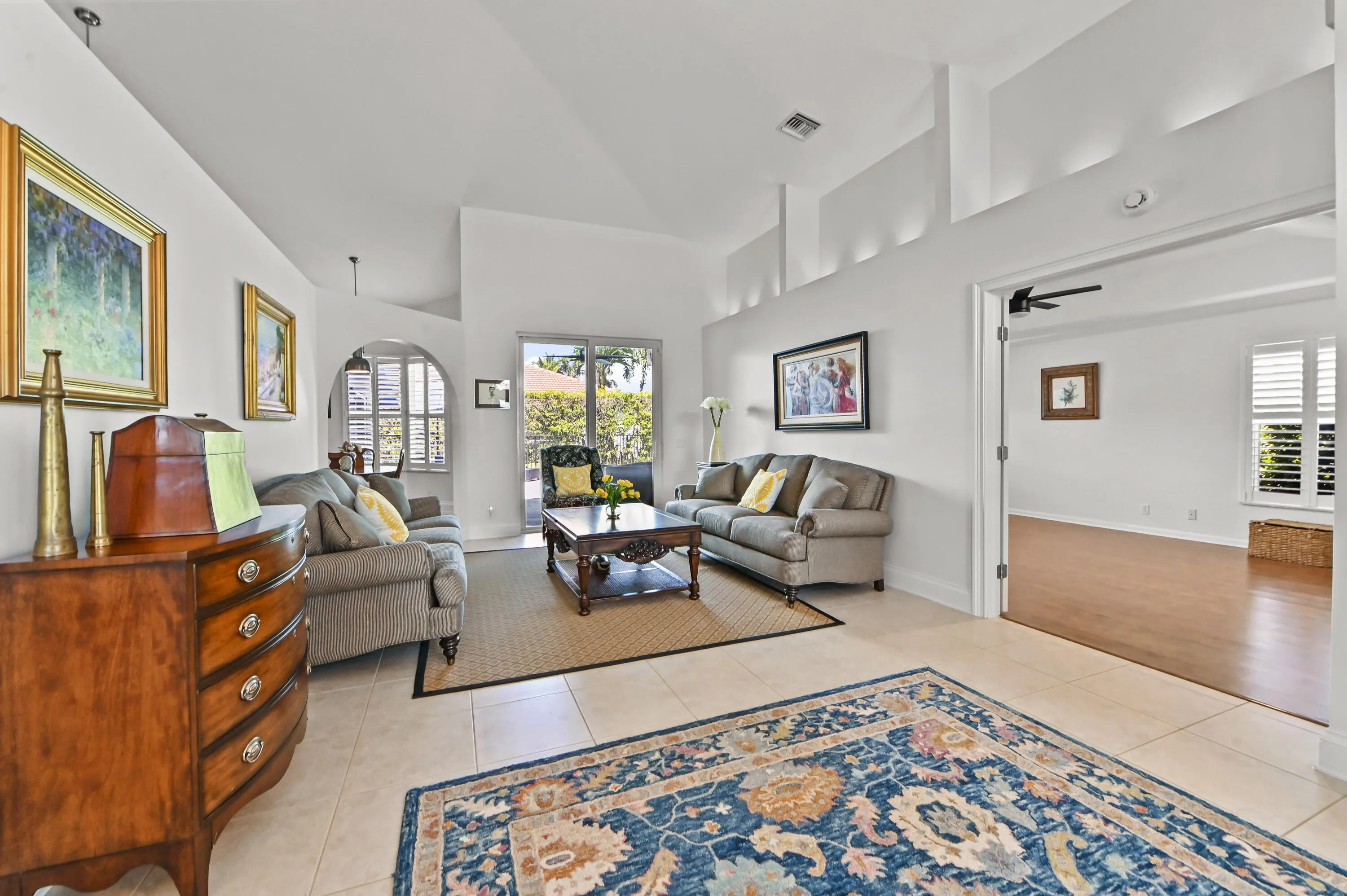 08 Living room 04