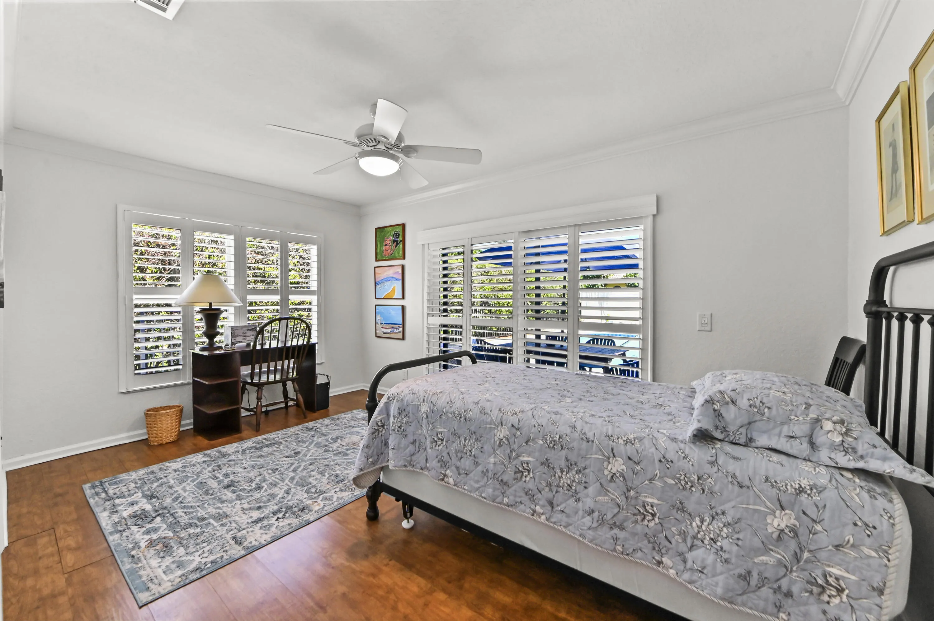 25 Bedroom 01