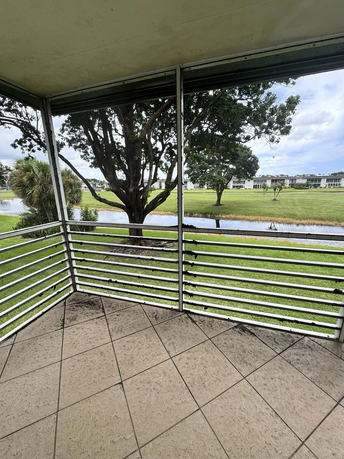 south-florida-condo-screened-balcony-wat