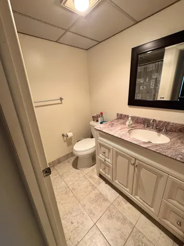 south-florida-condo-bathroom-vanity