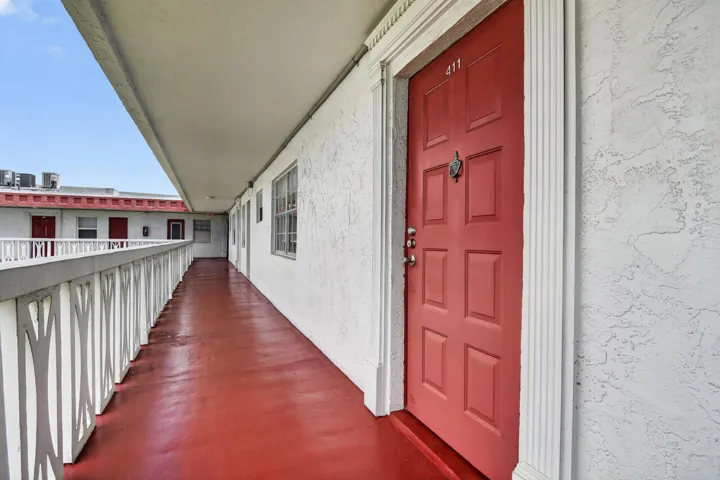 3-4140-NW-44th-Ave-3-