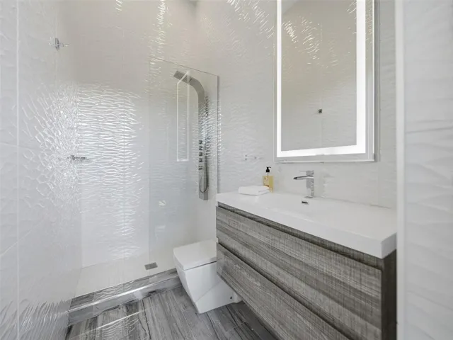 bath cabana in