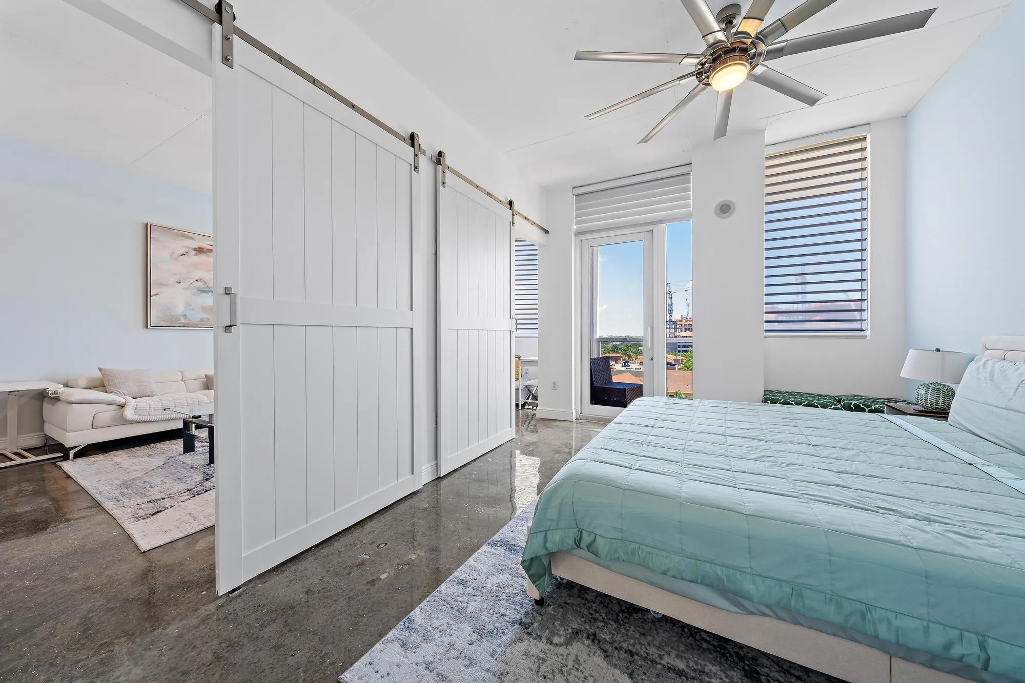 1617 N Flagler Dr 801-2