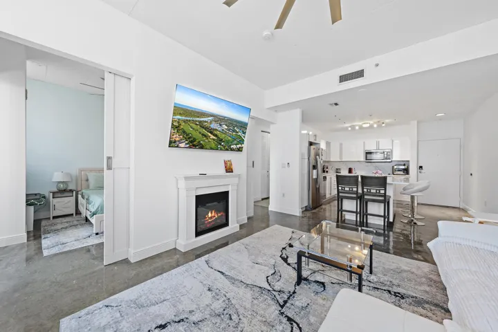 1617 N Flagler Dr 801-7