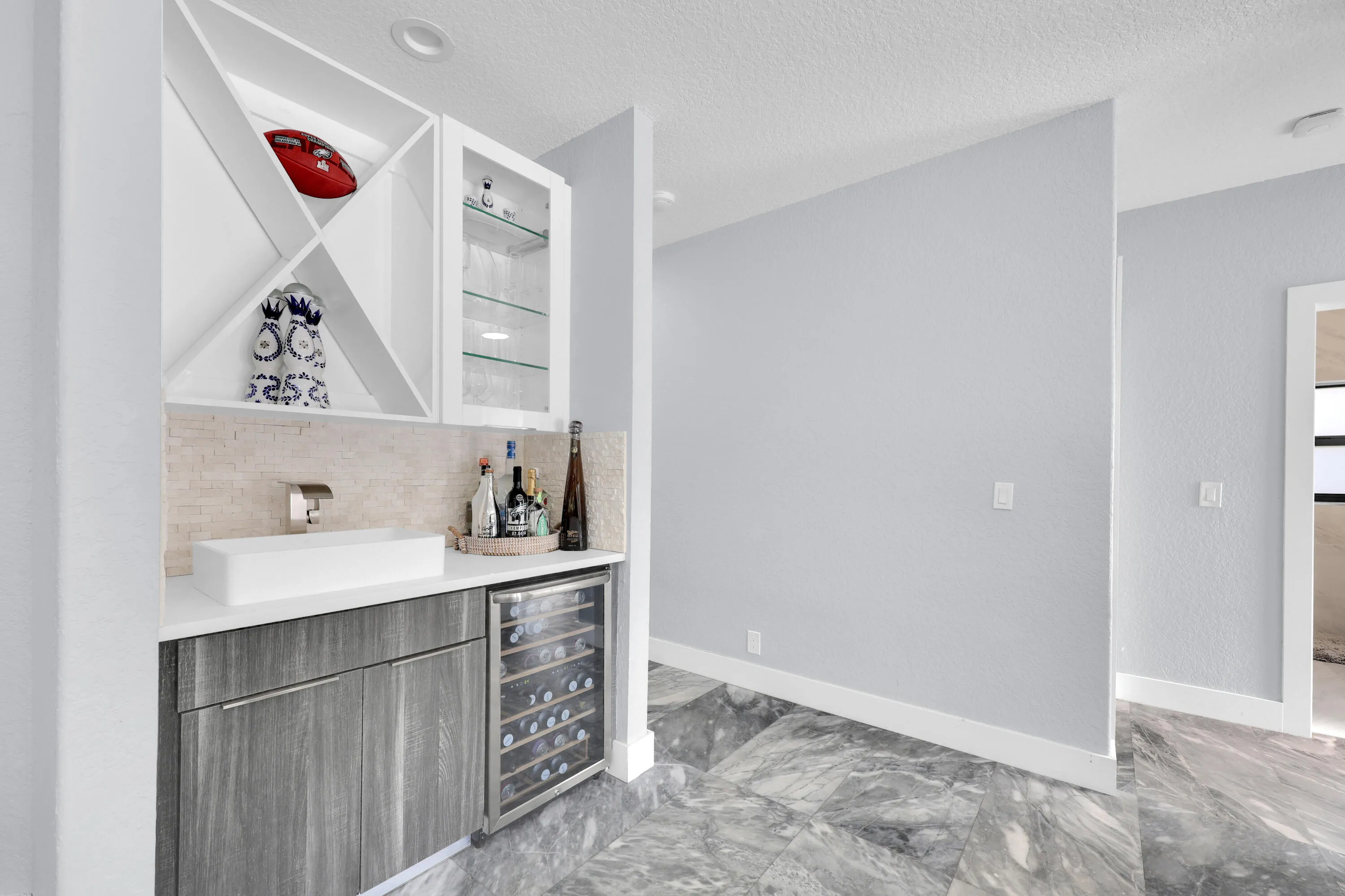 wet bar