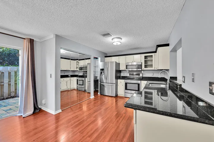 12152 NW 36th Place Sunrise 00023