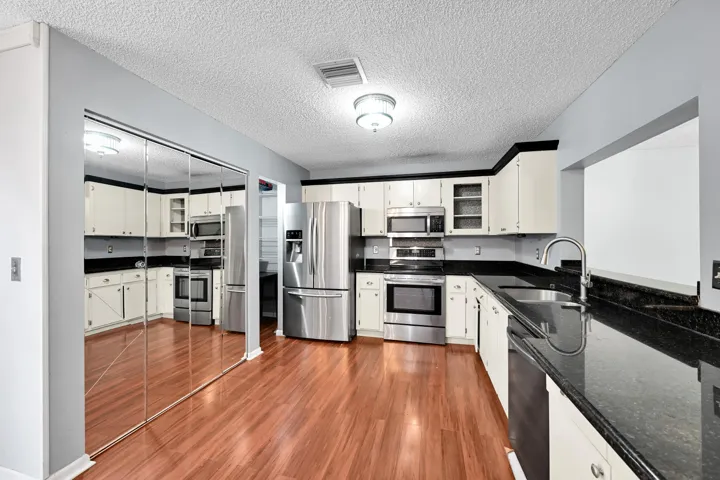 12152 NW 36th Place Sunrise 00024