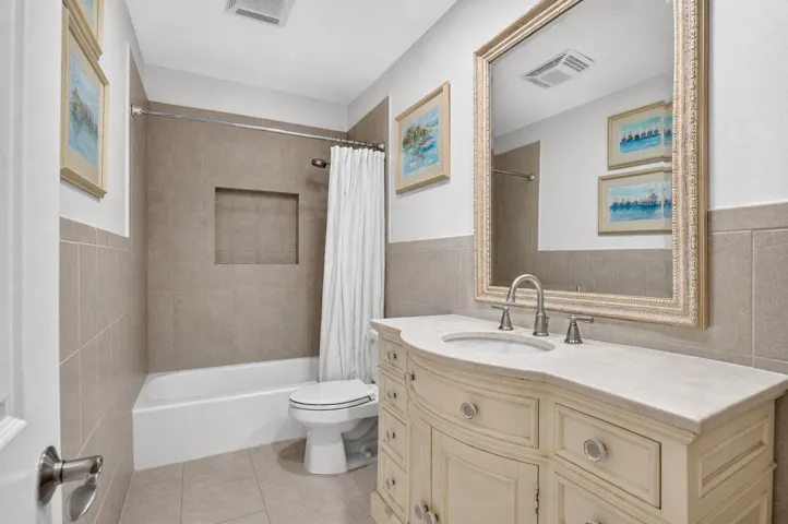 2nd bathroom