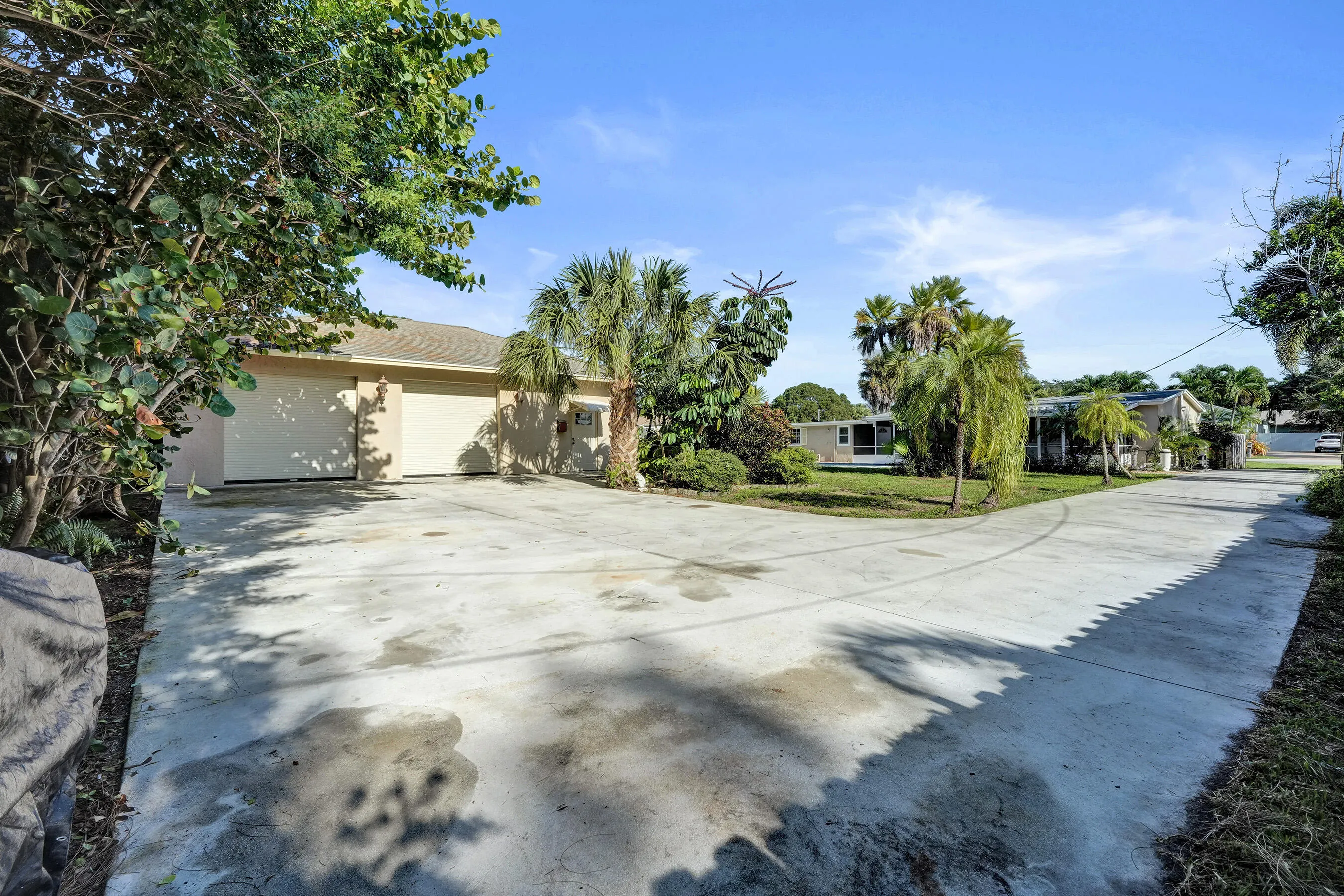 large concrete pad. Perfect for boat or RV storage
