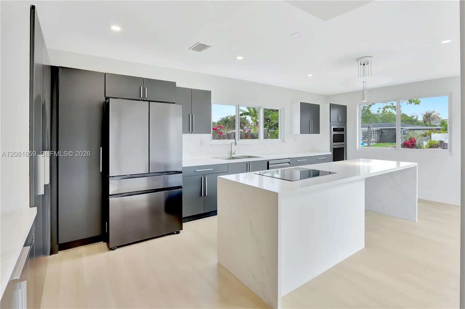 Photo 51