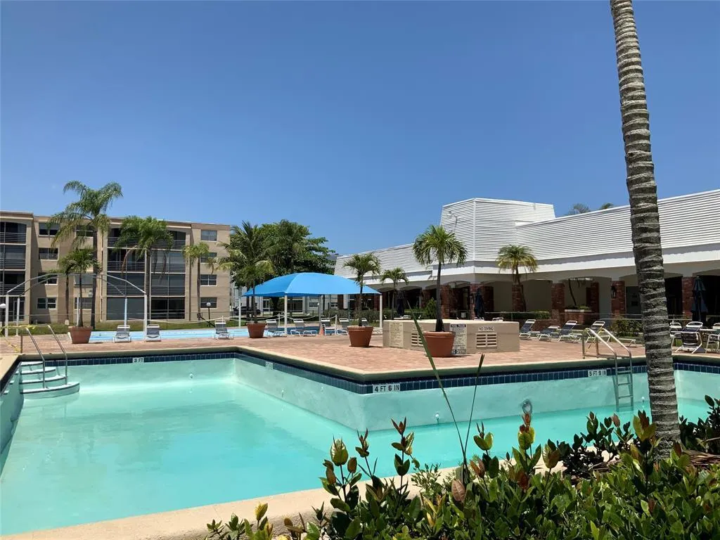 pool