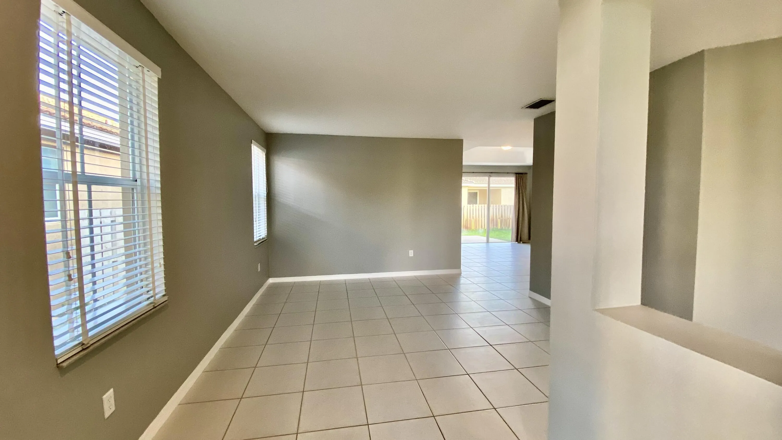 Foyer entry