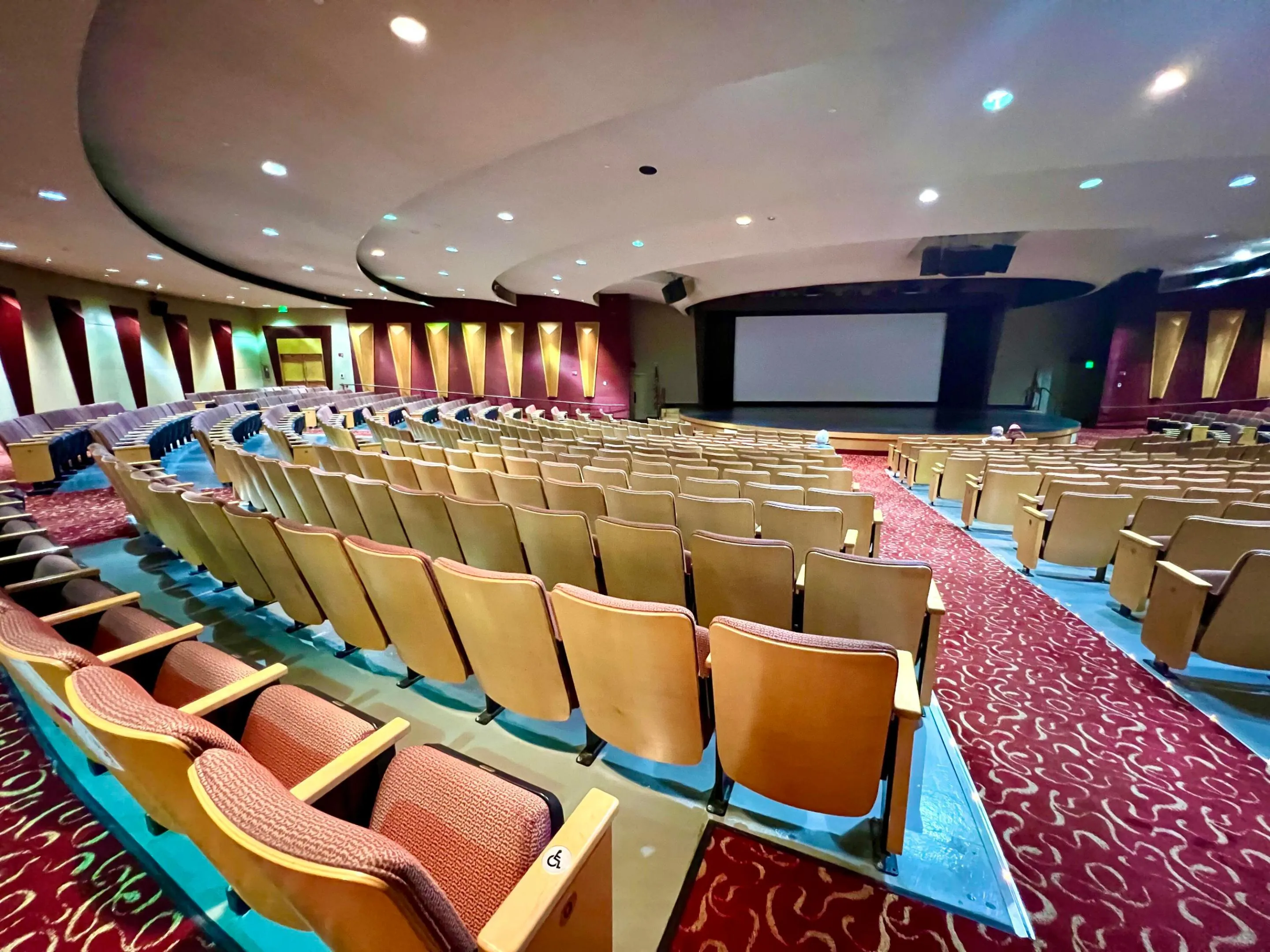 80 962 SEATS AVAILABLE AT WYNMOOR THEATE