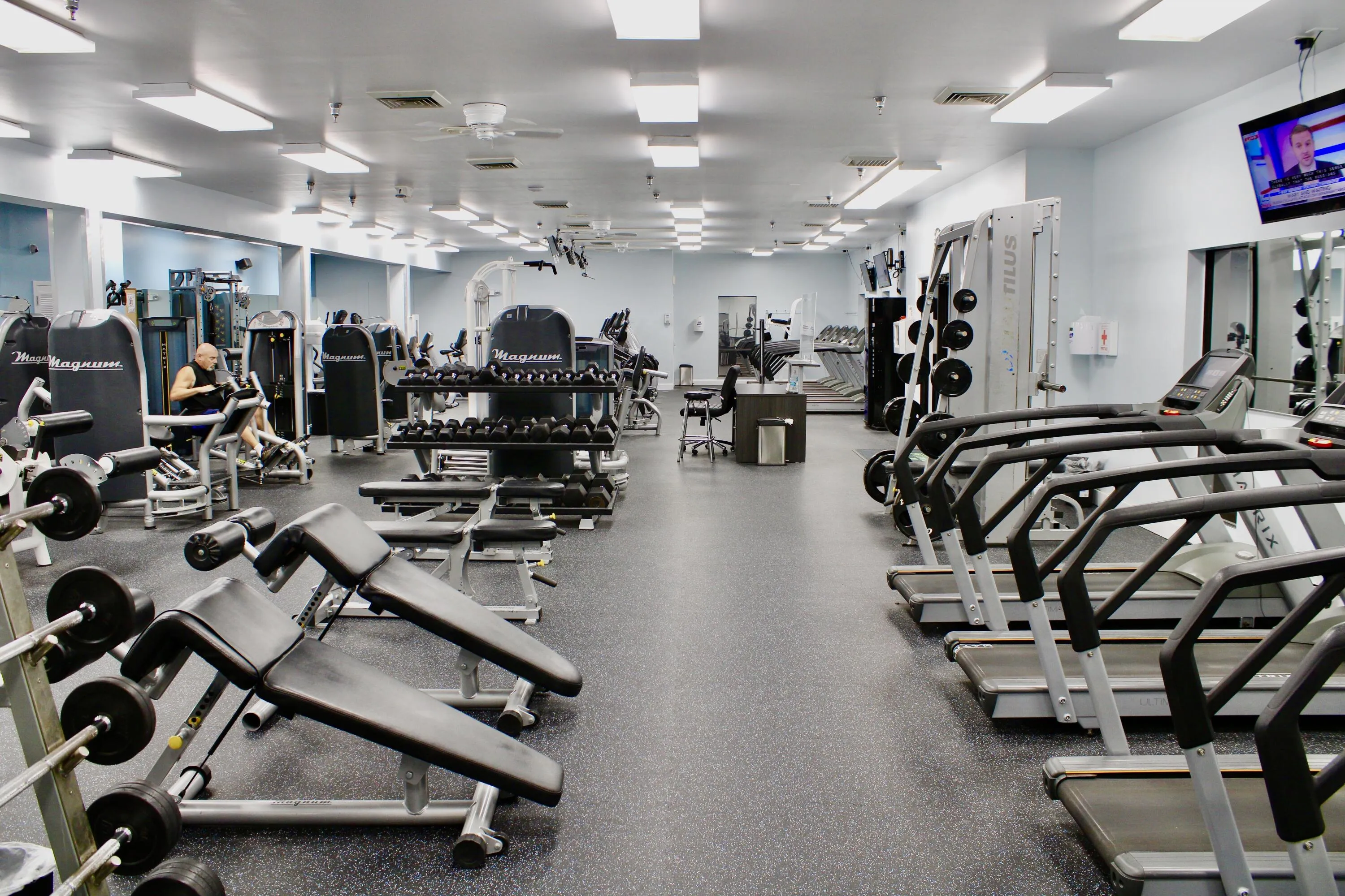 94 INSIDE FITNESS CENTER EQUIPMENT AT WY