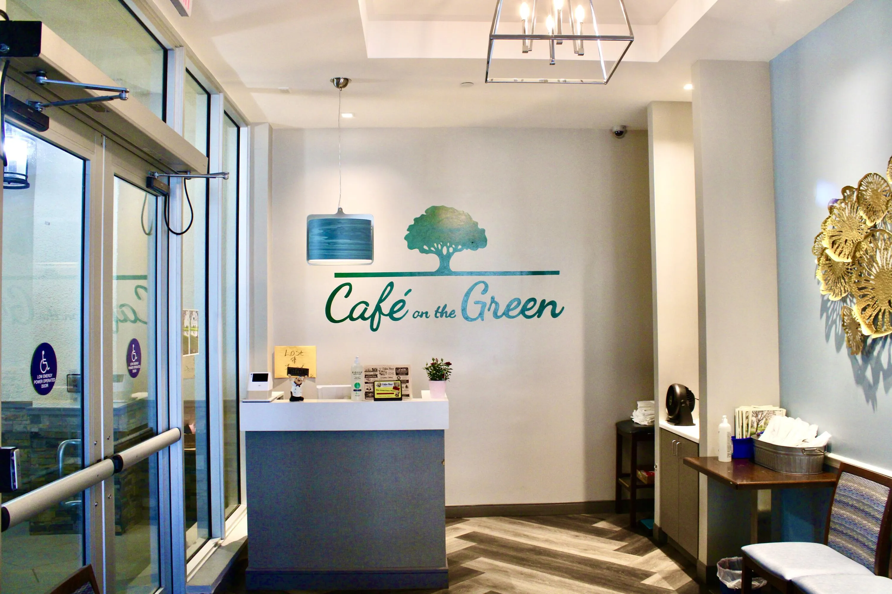 66 CAFE ON THE GREEN RESTAURANT ENTRANCE