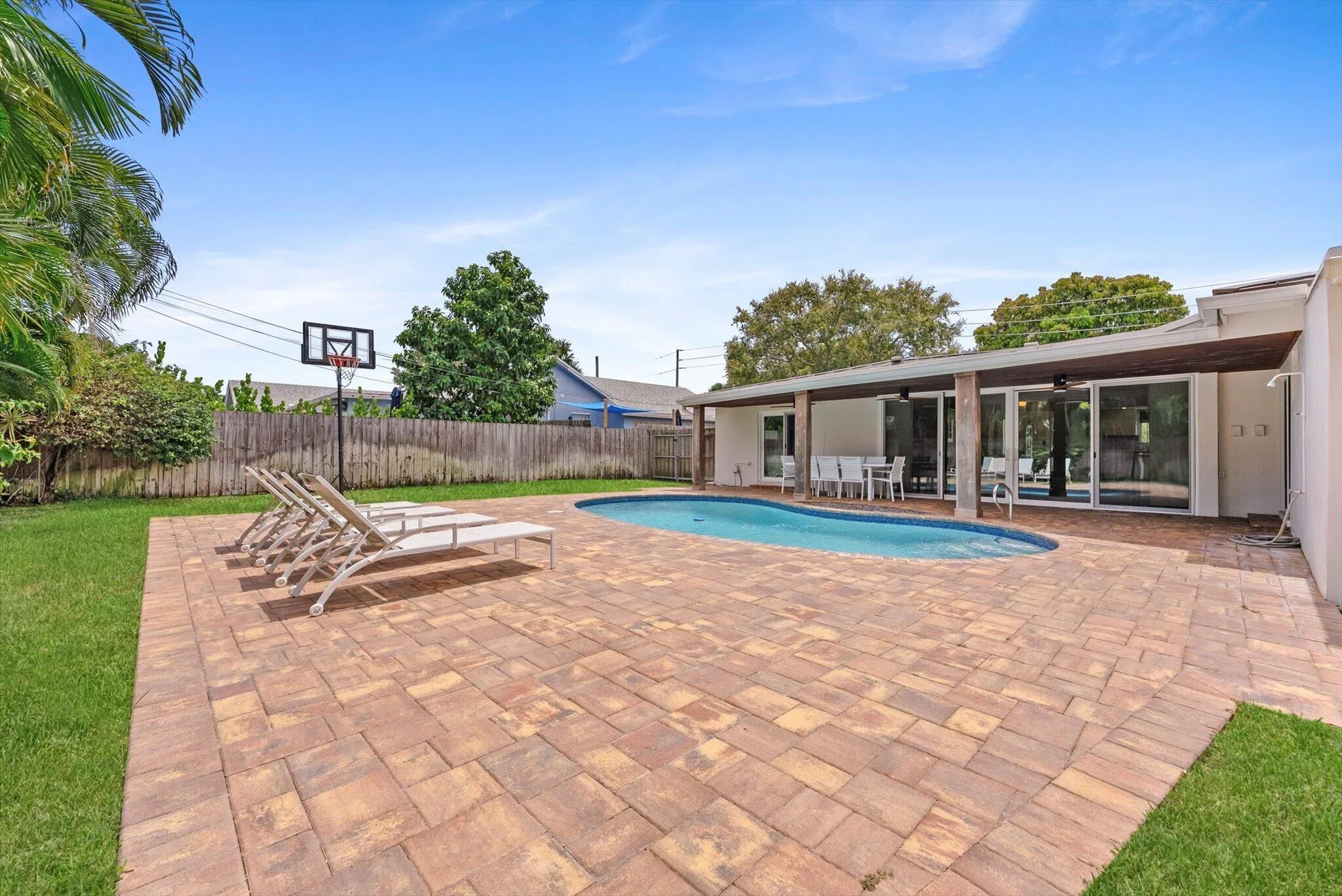 Property photo 38