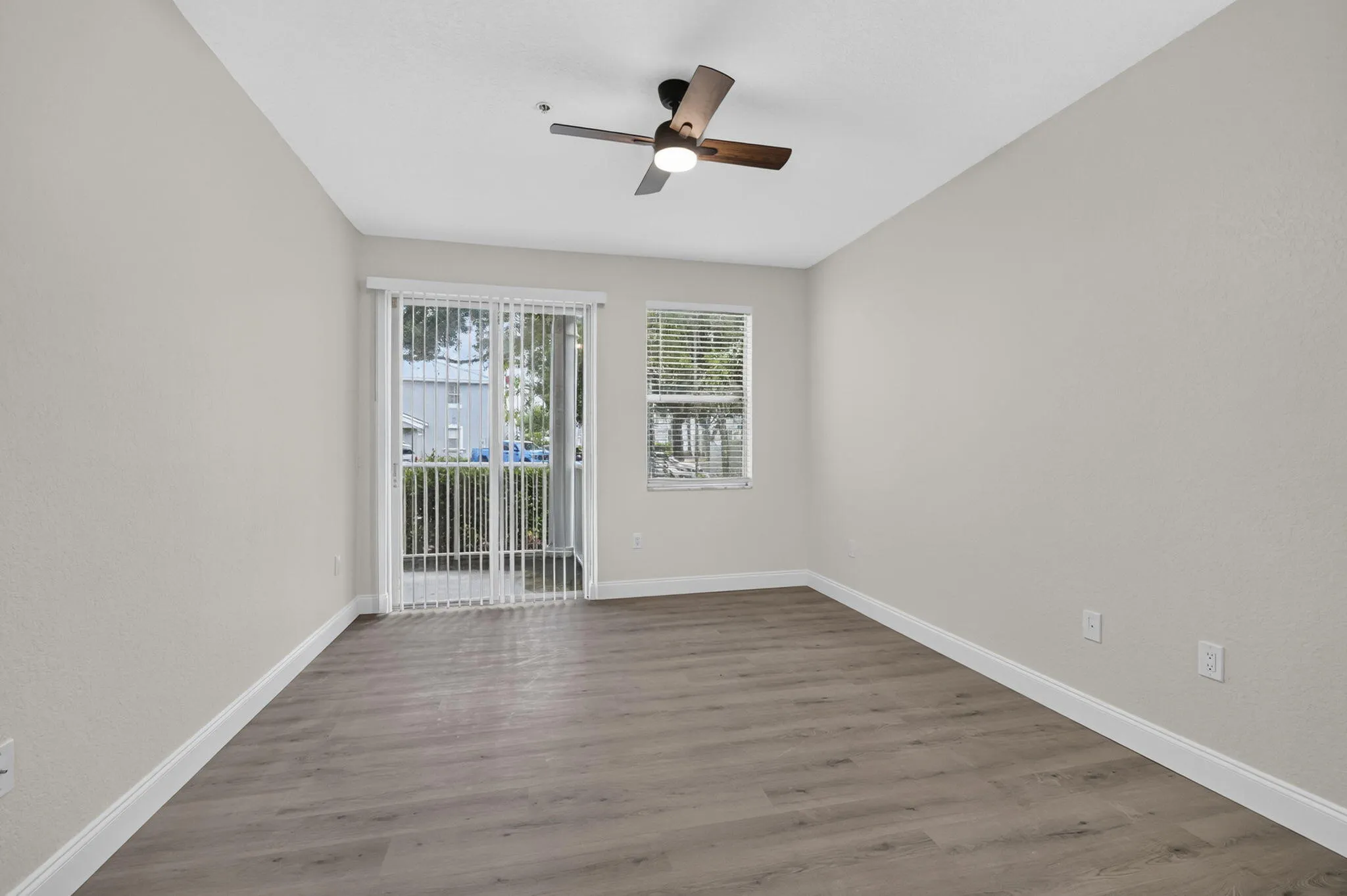 33-web-or-mls-BS1A0741
