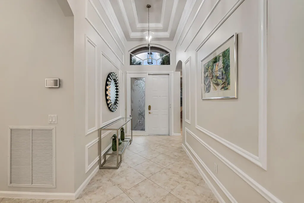 high ceilings, high end moldings
