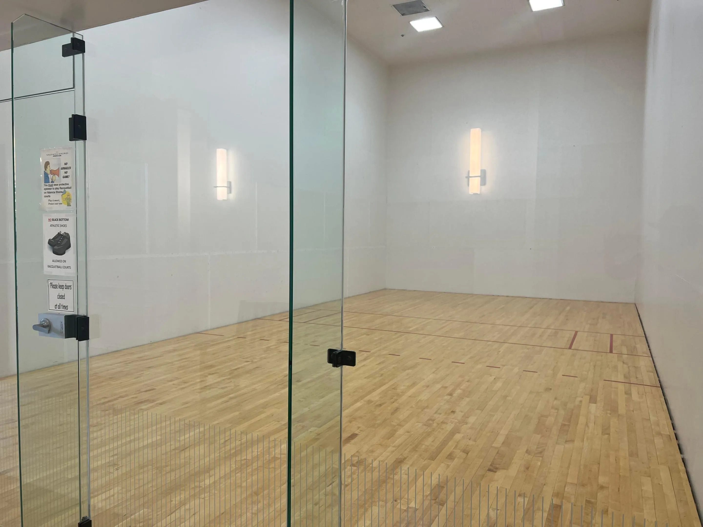 2 indoor racquetball crts