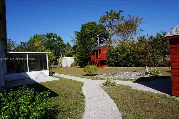 Photo 26