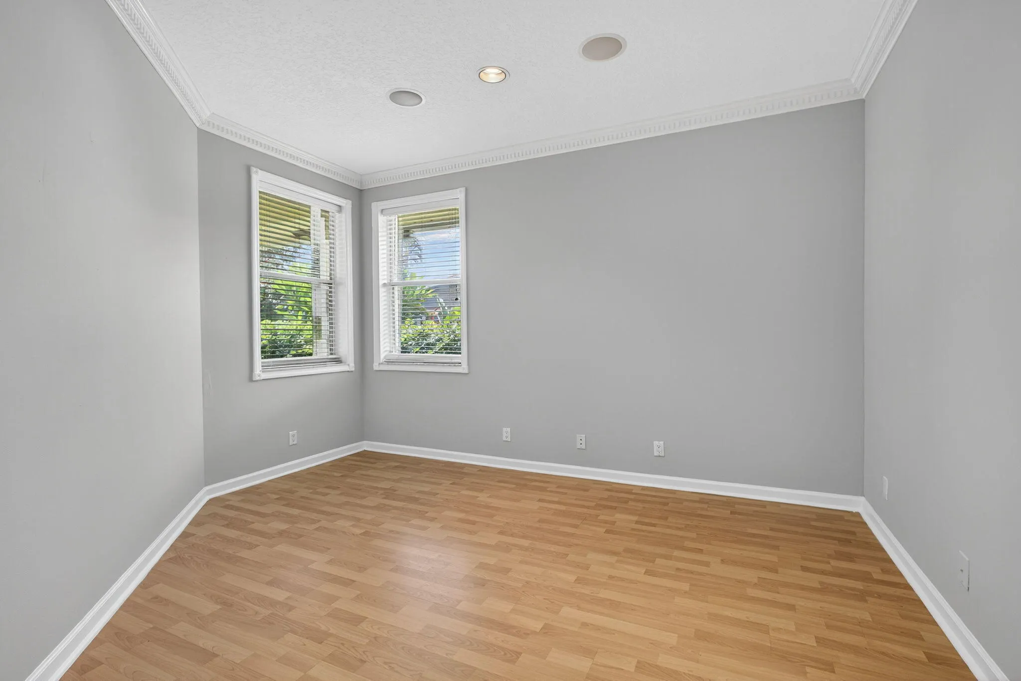 11-web-or-mls-BS1A9989