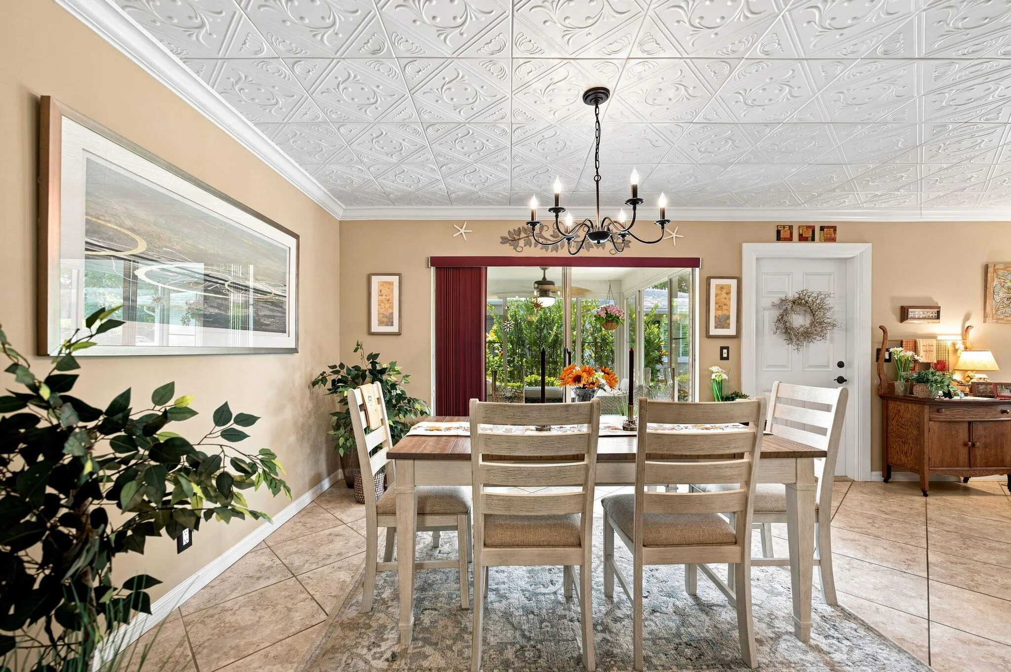 10146 S 44th Terrace Dining Room