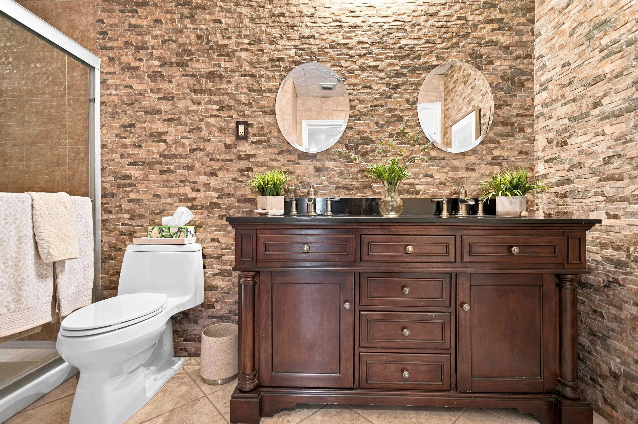 22-web-or-mls-10146-s-44th-terrace
