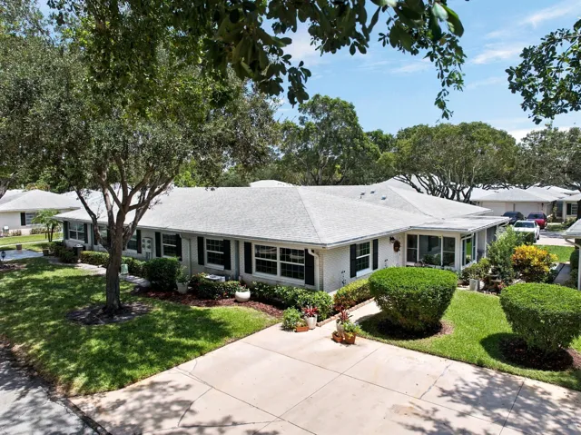 10146 S 44th Terrace Exterior