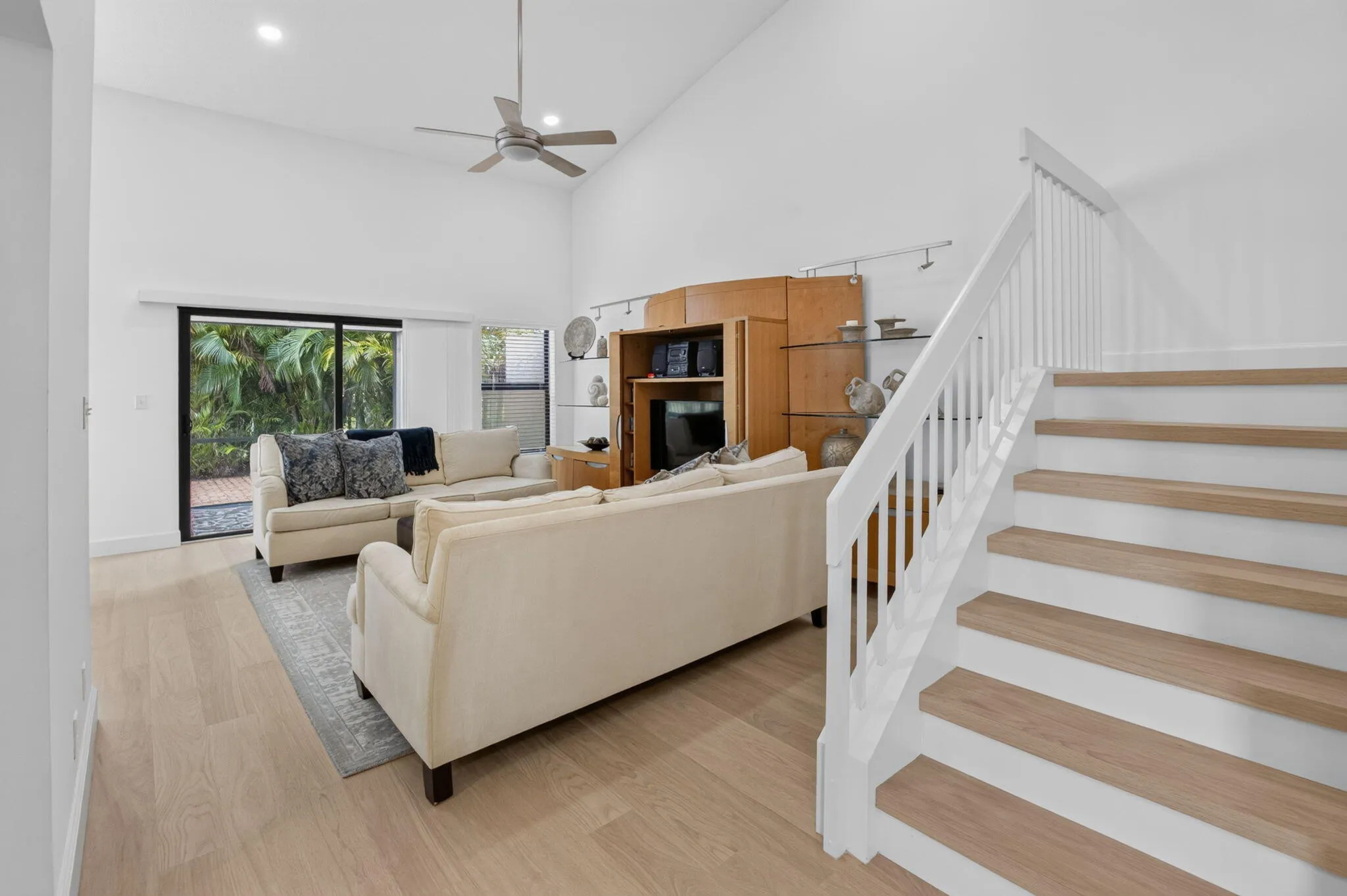 BEAUTIFUL WIDE PLANK FLOORING