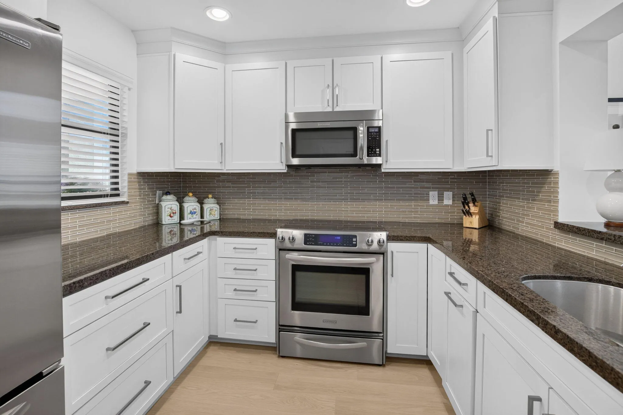 KITCHEN AID STAINLESS APPLIANCES