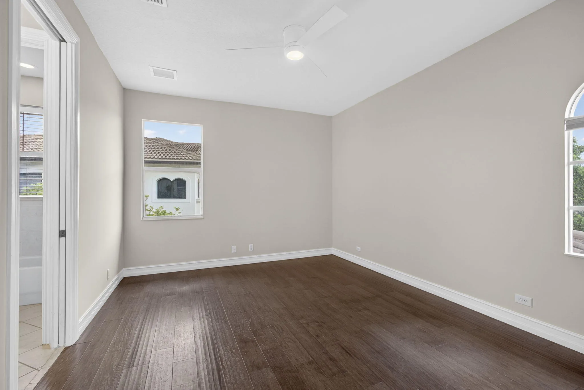 62-web-or-mls-BS1A8481
