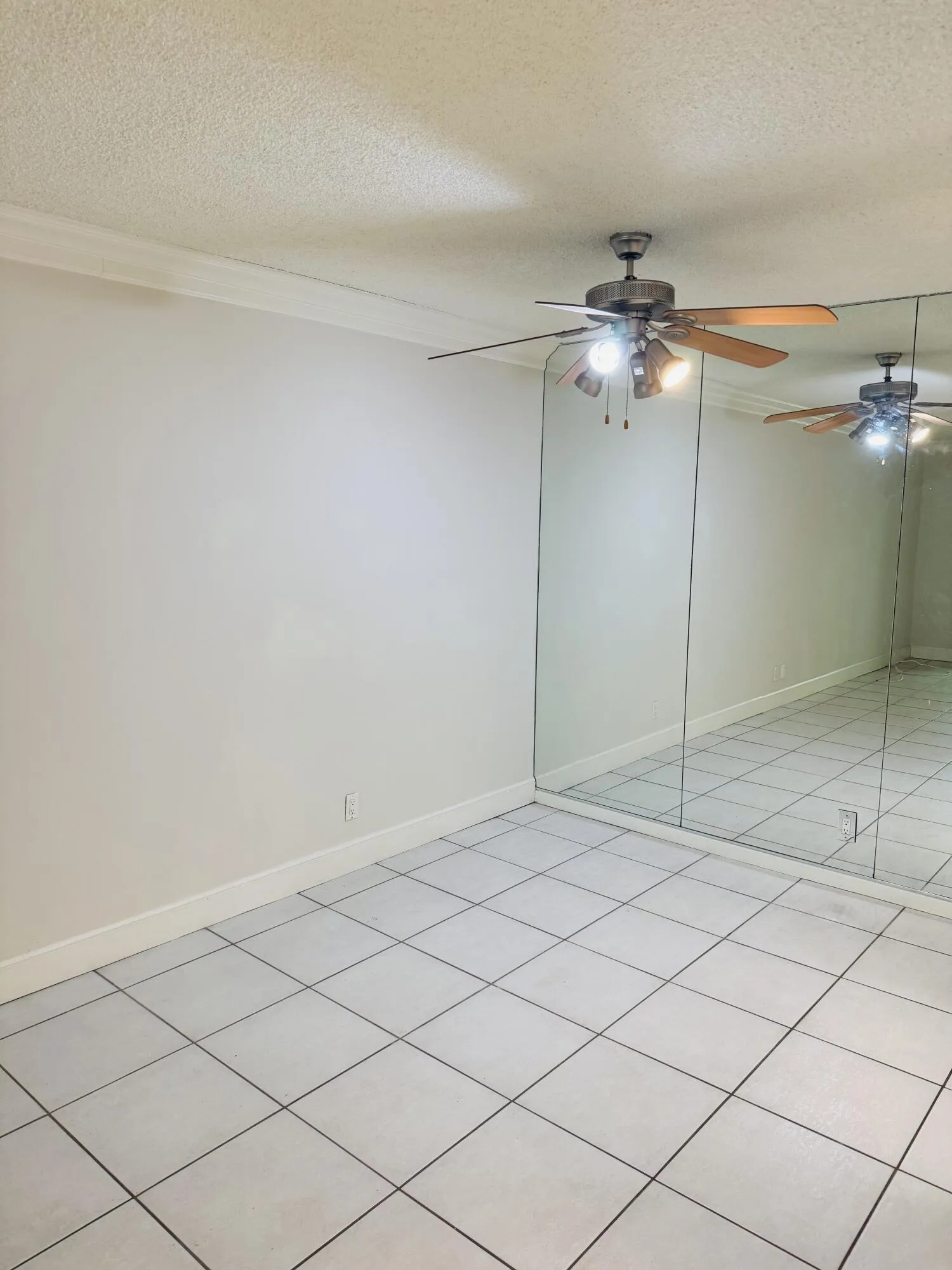 1527 S Flagler Drive 112f (17)