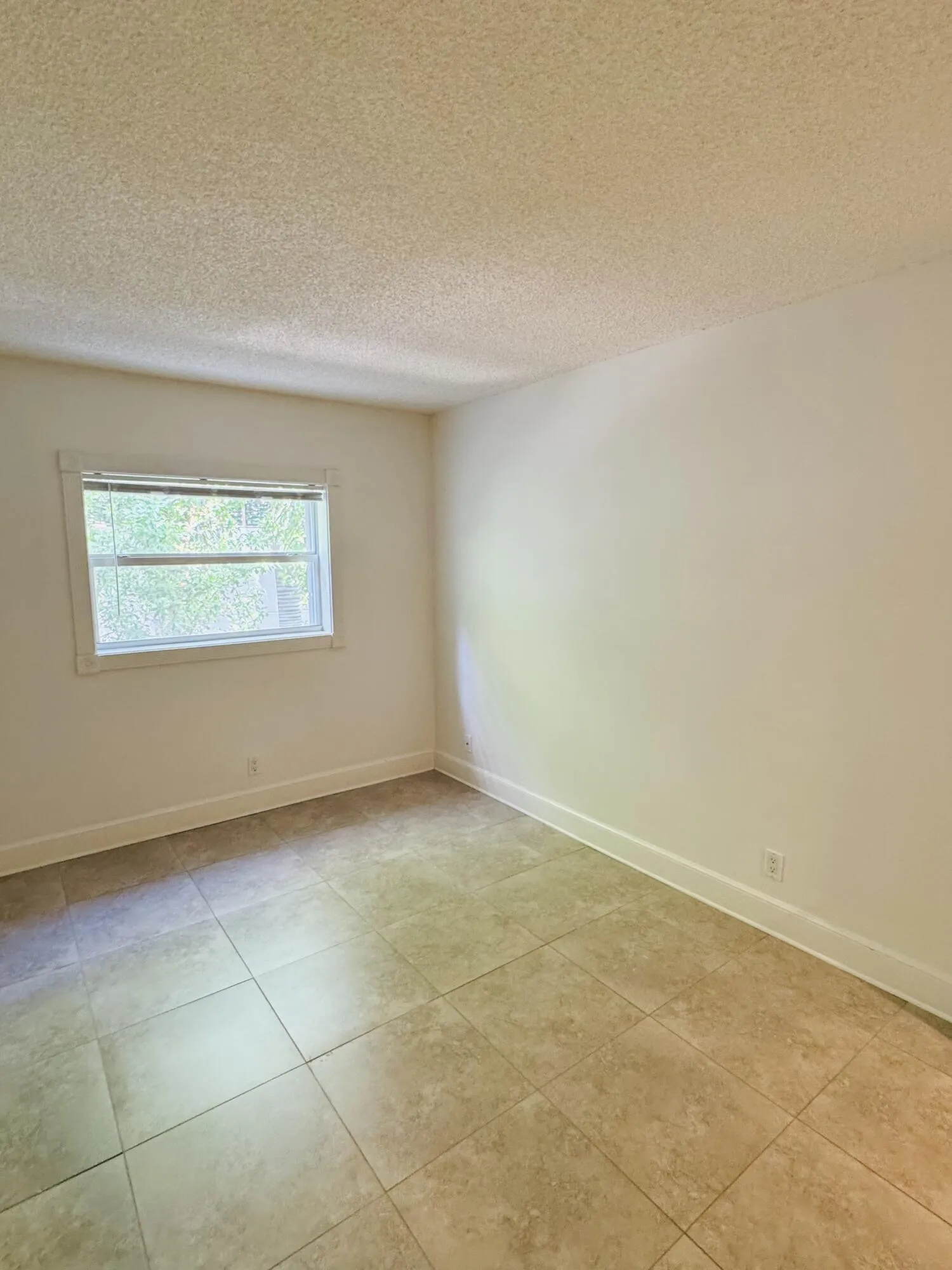 1527 S Flagler Drive 112f (7)