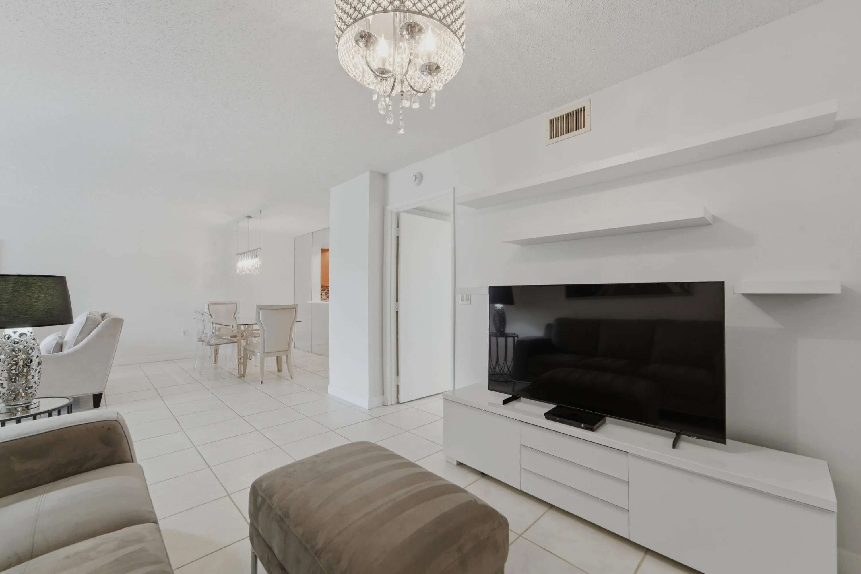 6093_Pointe_Regal_Circle_209_Delray_Beac