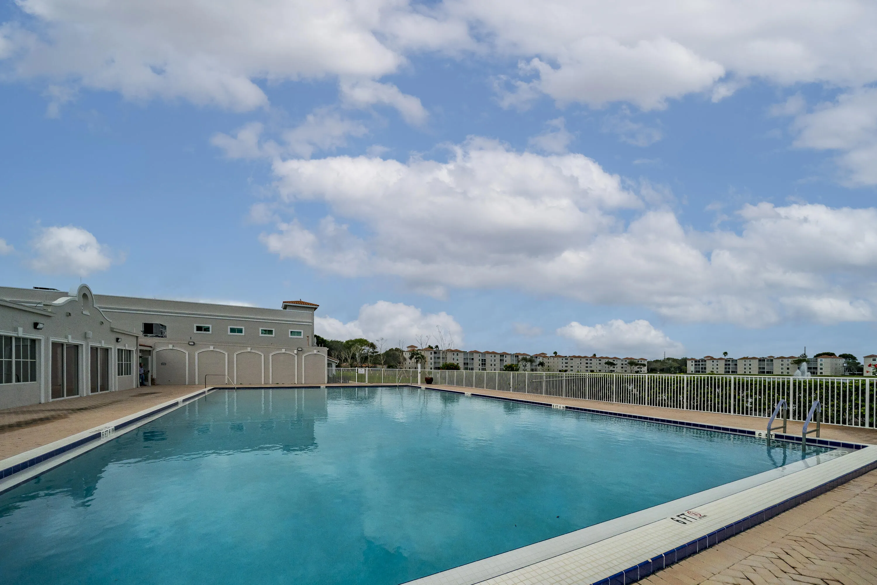 HP Club House_16