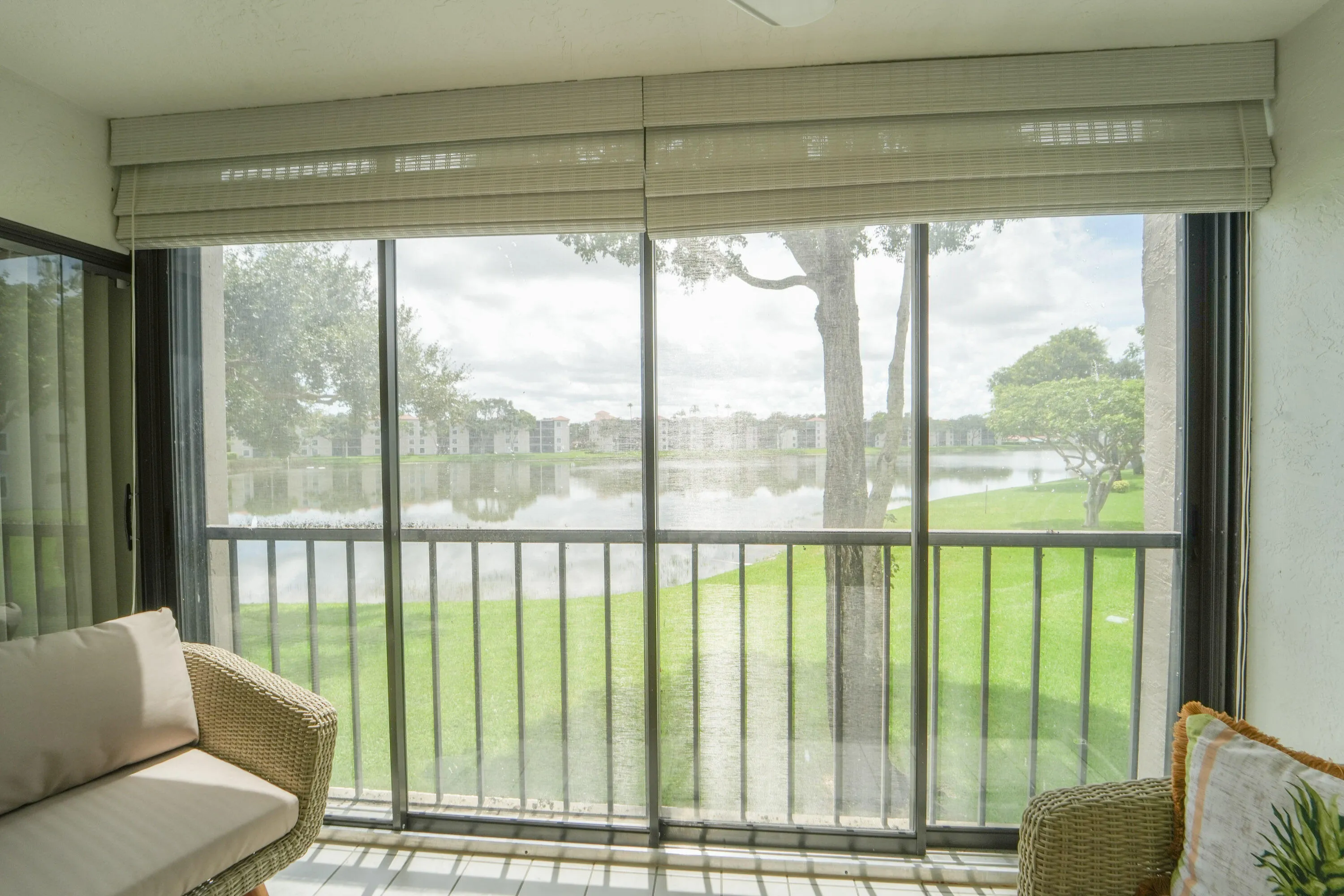 6093 Pointe Regal 209-1