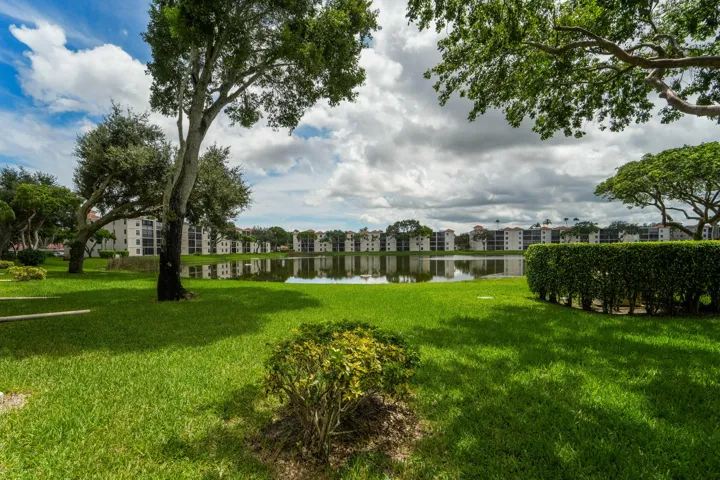6093 Pointe Regal 209-3
